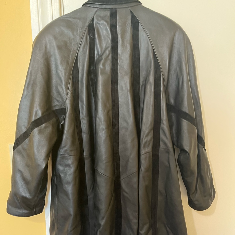 Yudofsky Womens Leather Swing coat with Velvet piping.